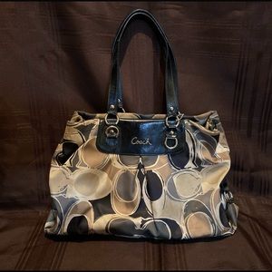 ⚫️ Coach Ashley Sateen ⚫️